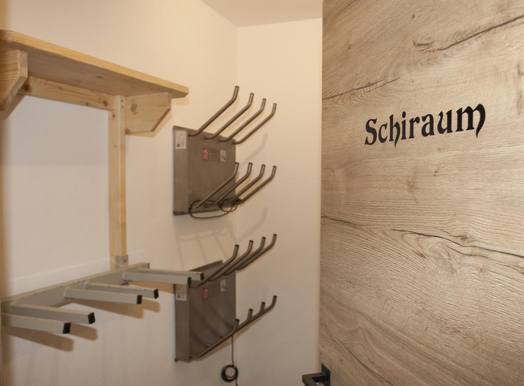 ノイシュティフト・イム・シュトゥーバイタールHaus Jedelerアパートメント エクステリア 写真